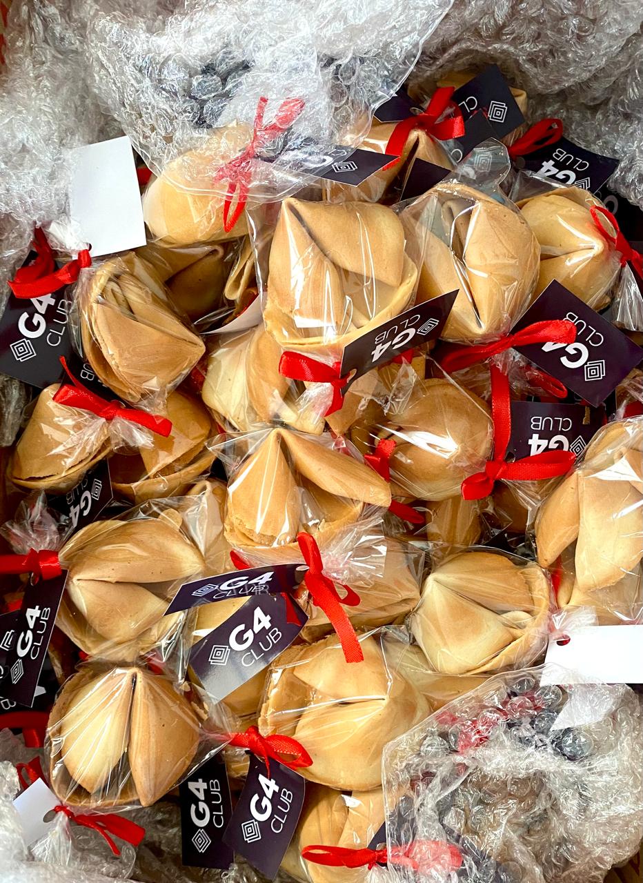 Biscoitos da sorte personalizados para G4 Club